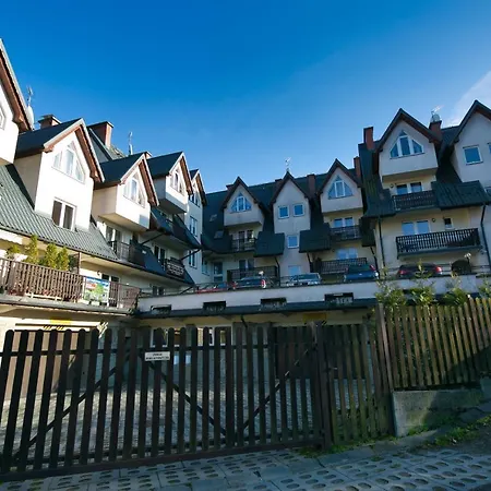Apartament Rodzinny Komfortowy *